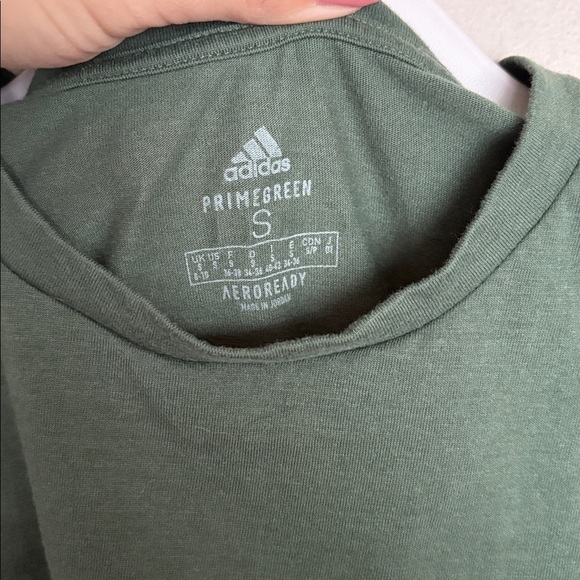 Women’s Adidas Green Logo Short Sleeve Crop Tee Size Small - Picture 2 of 6